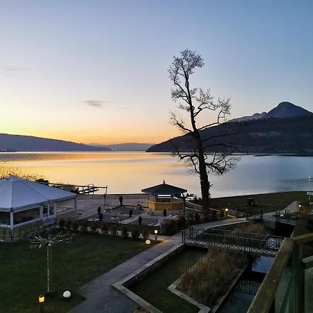 Lac Annecy Plage Privee, Duplex Baie Des Voiles Duingt Exteriör bild